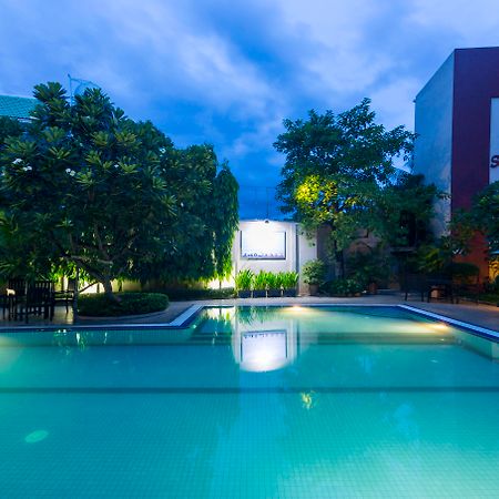 Starry Angkor Hotel Сиемрип Экстерьер фото